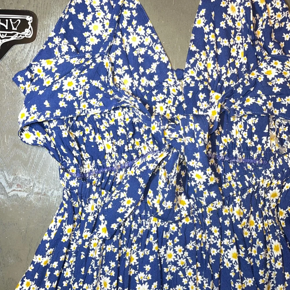 Angie Blue White Floral Sundress Short Open Tie Back Ladies Large NWT